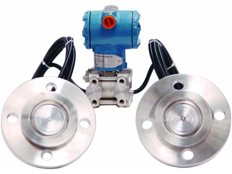 法兰式液位变送器